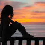 Dlaczego bycie singlem jest teraz zdrowsze: 3 krzyczące znaki