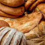 jaki-rodzaj-chleba-wybrac-w-sklepie-aby-nie-zyskac-dodatkowych.jpg