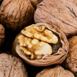 orzechy-wloskie-dla-mozgu-serca-i-snu-ile-orzechow.webp.webp