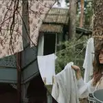 Słońce i lina psują ręczniki: jak prawidłowo suszyć pranie na